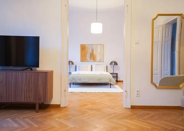 Biedermaier Charm In Apartment *