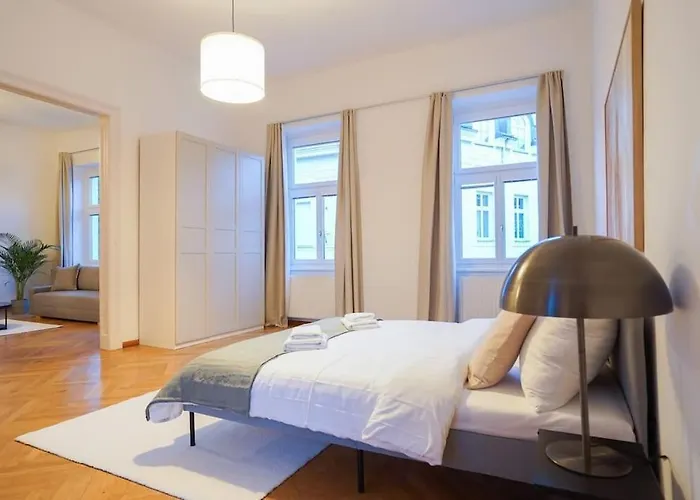 Biedermaier Charm In *